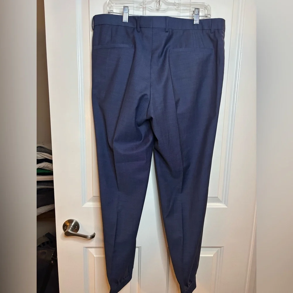 Hugo Boss Men's  Blue light wool blend Dress Pants joggers 36 waist